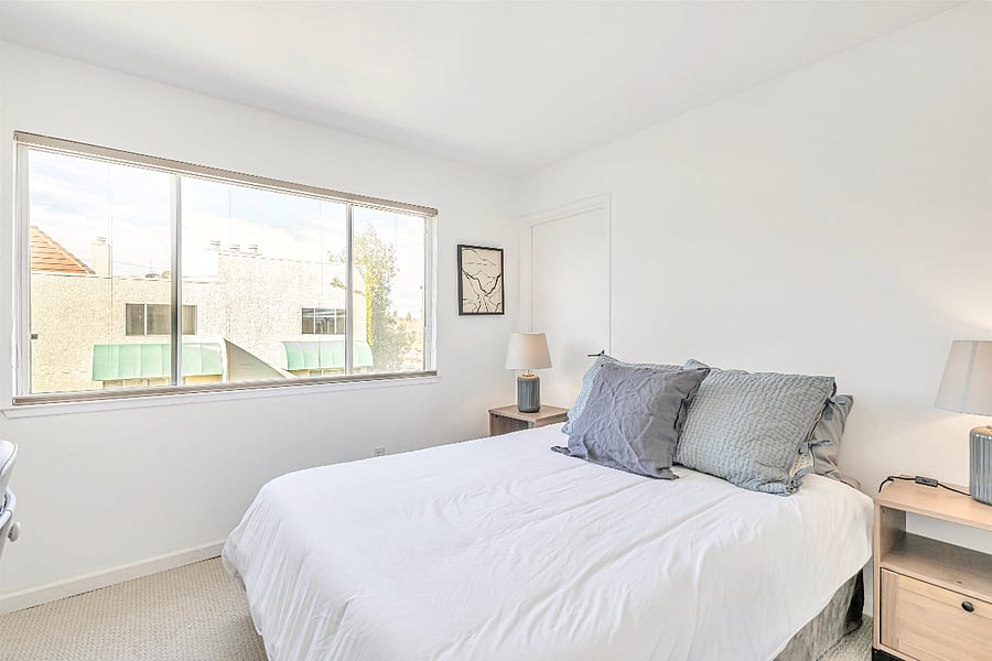 Furnished Finder property 600949_1 photo 18