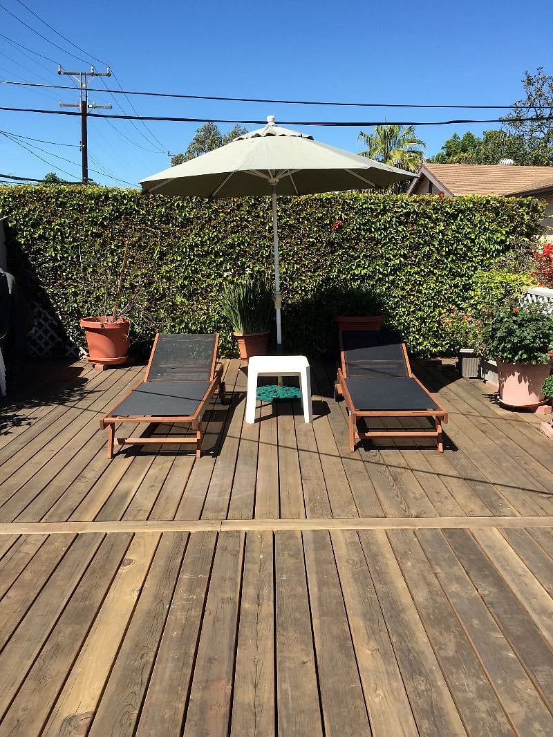 Lounge Chairs Community Deck