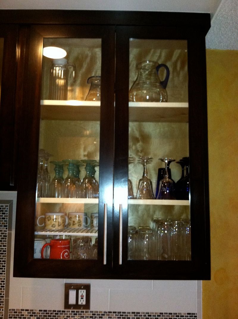Kitchen cabinet