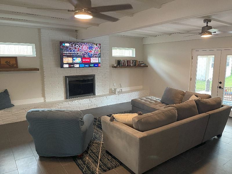 Furnished Finder property 600984_1 photo 3