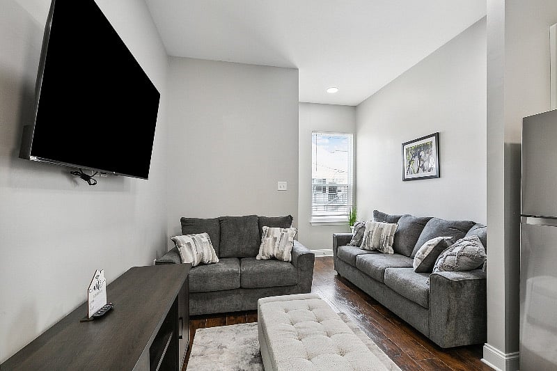 Furnished Finder property 600986_1 photo 4