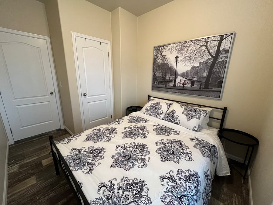 Furnished Finder property 600989_1 photo 16