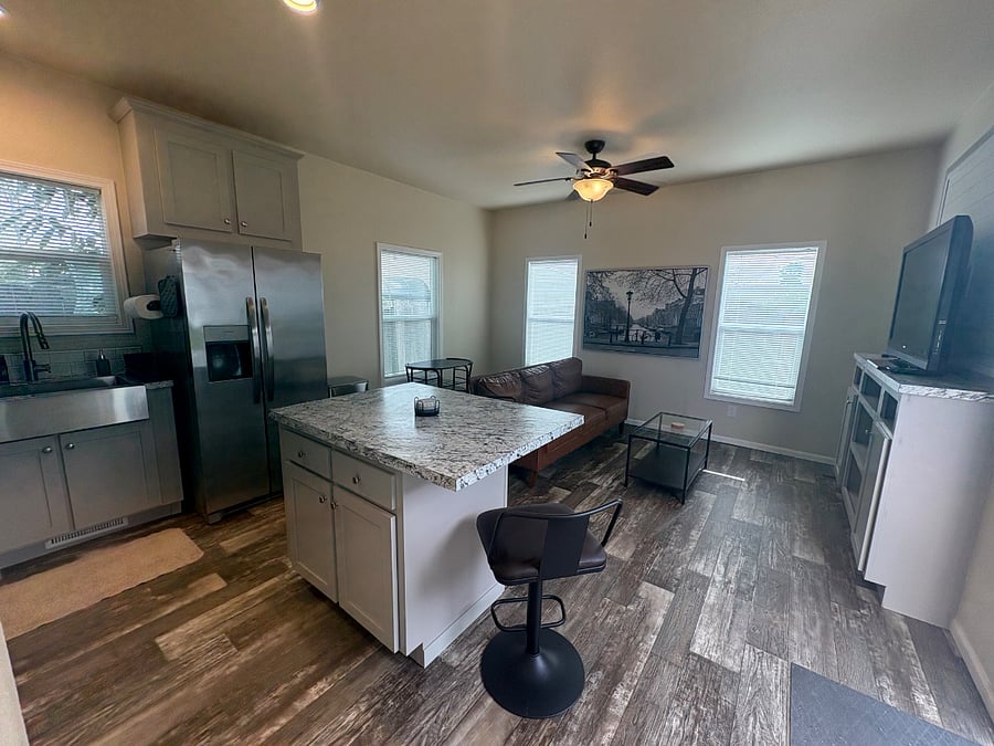 Furnished Finder property 600989_1 photo 4