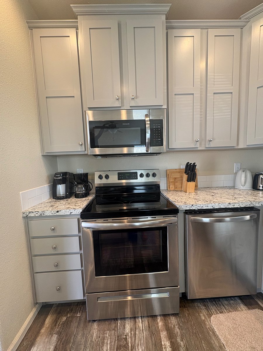 Furnished Finder property 600989_1 photo 8