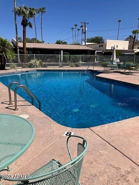 Pool for guests to enjoy. Not heated in the winter. Quiet surroundings