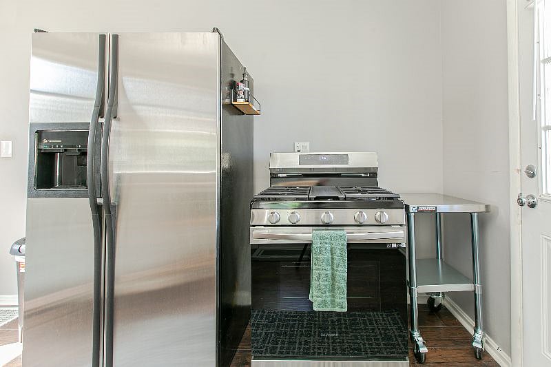 Furnished Finder property 601018_1 photo 17