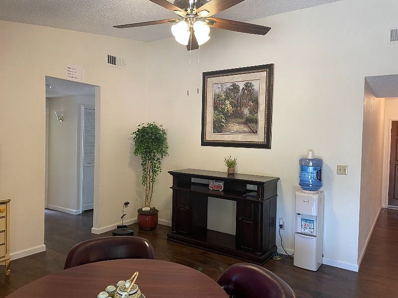 Furnished Finder property 601024_2 photo 24