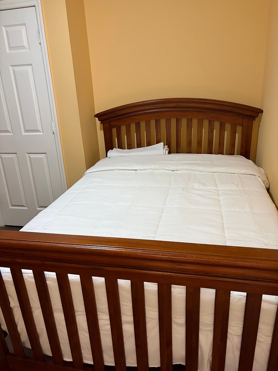 2nd bedroom.