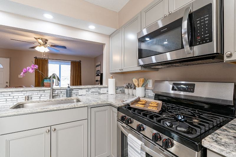 Furnished Finder property 601080_1 photo 7