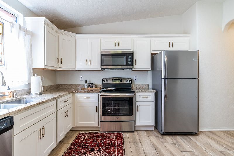 Furnished Finder property 601119_1 photo 9