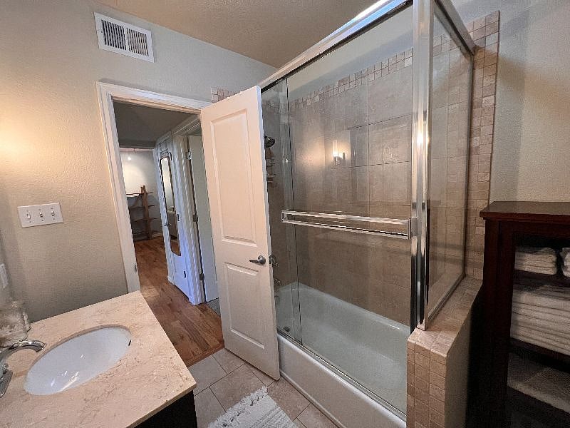 Furnished Finder property 601121_1 photo 2