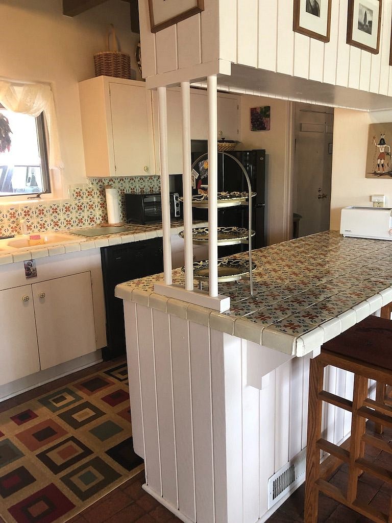 Furnished Finder property 601158_1 photo 1