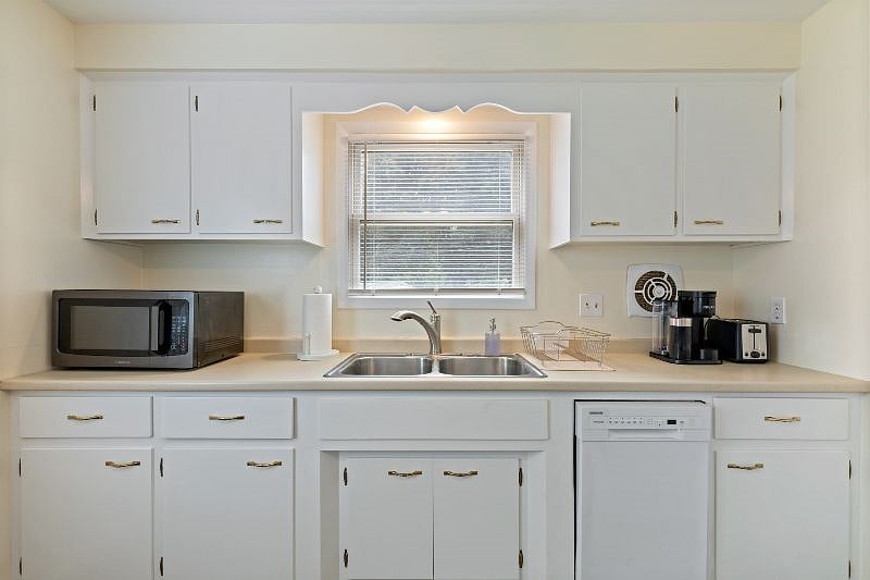 Furnished Finder property 601161_1 photo 7