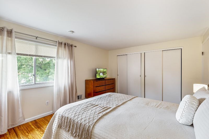 Furnished Finder property 601161_1 photo 16