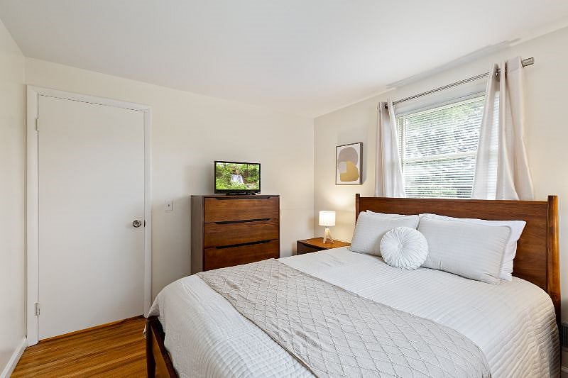 Furnished Finder property 601161_1 photo 18