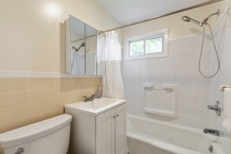 Furnished Finder property 601161_1 photo 20
