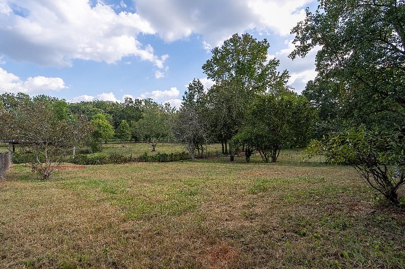 Furnished Finder property 601231_1 photo 38