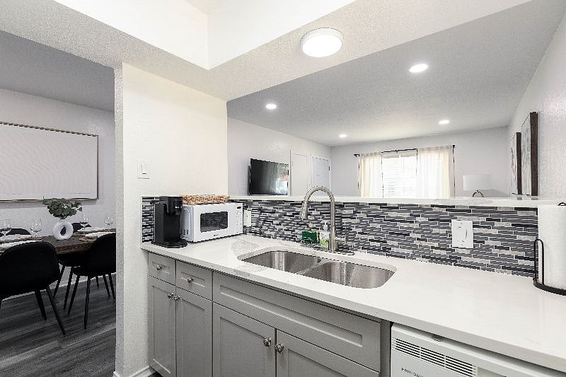Furnished Finder property 601240_1 photo 3