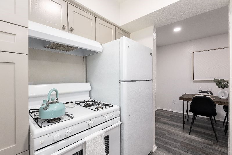 Furnished Finder property 601240_1 photo 14