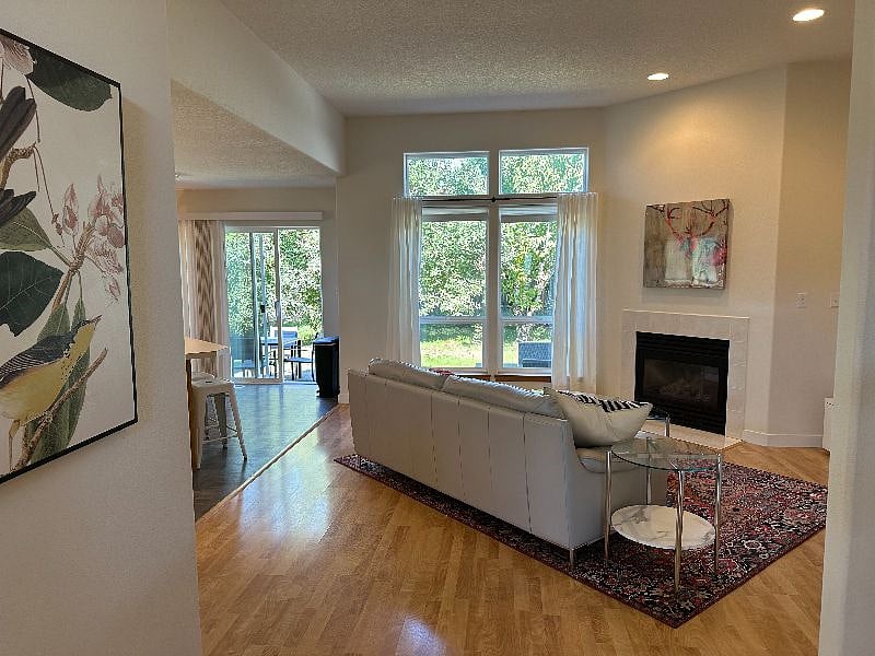 Furnished Finder property 601338_1 photo 6