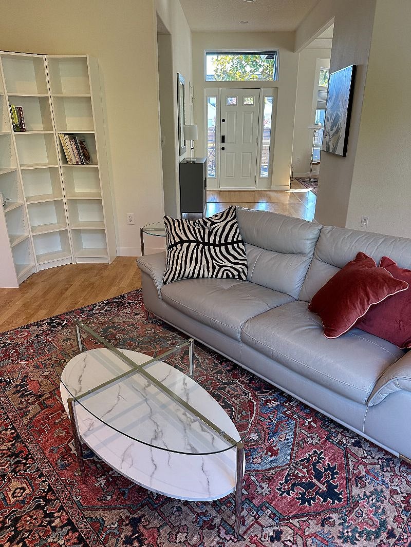 Furnished Finder property 601338_1 photo 9