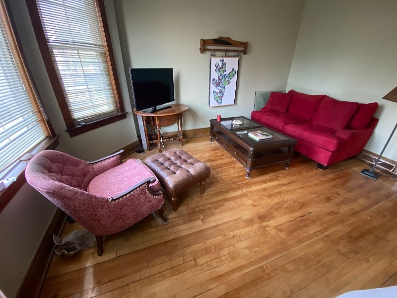Living Room: