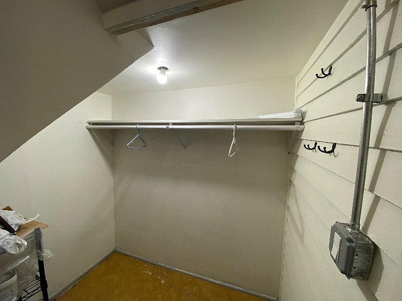 Walk-in closet: Second Bedroom