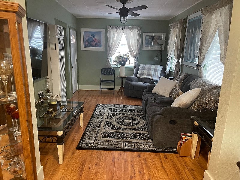 Furnished Finder property 601381_1 photo 3
