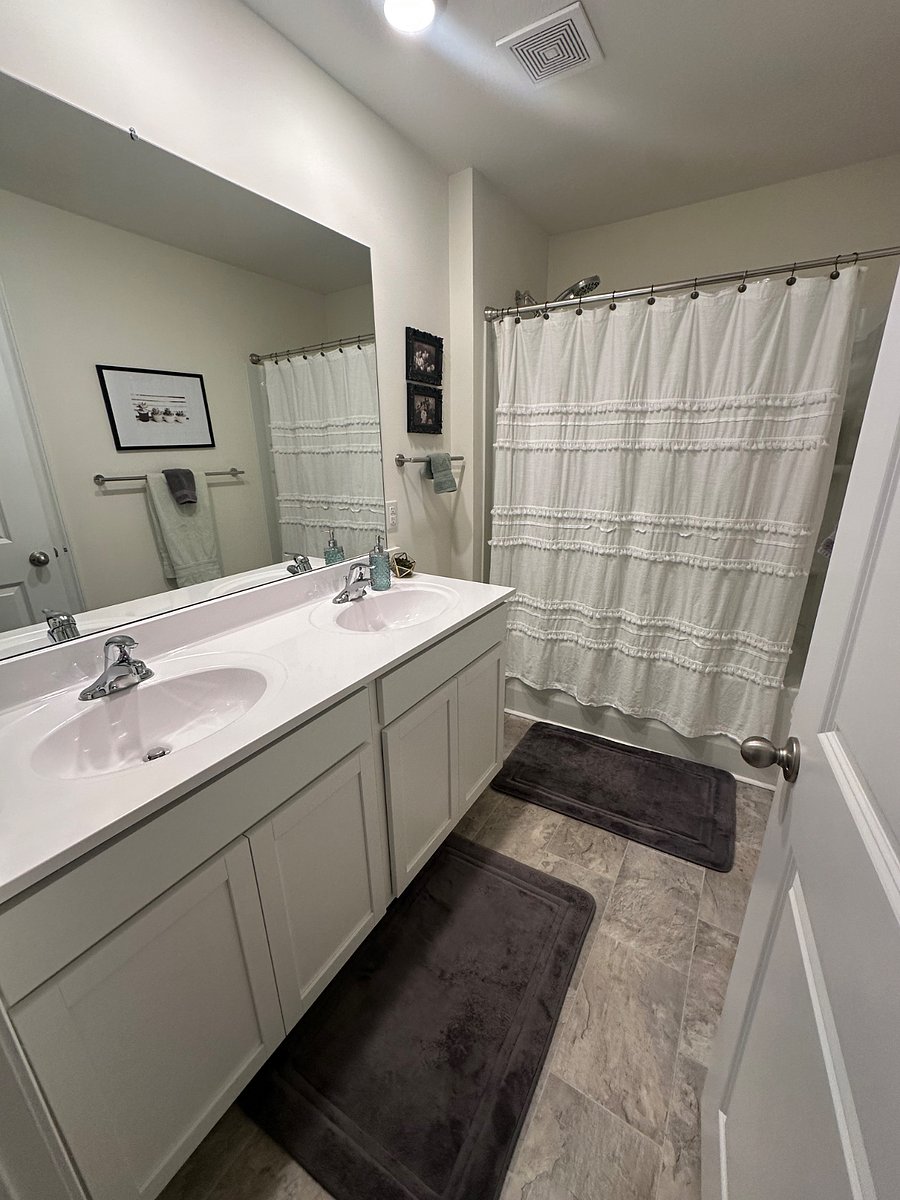Furnished Finder property 601393_2 photo 8