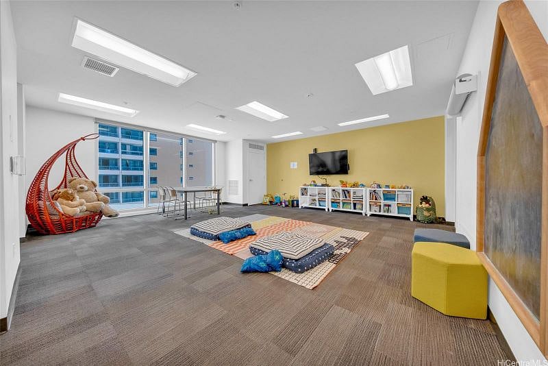 8th Floor Kids Play Room