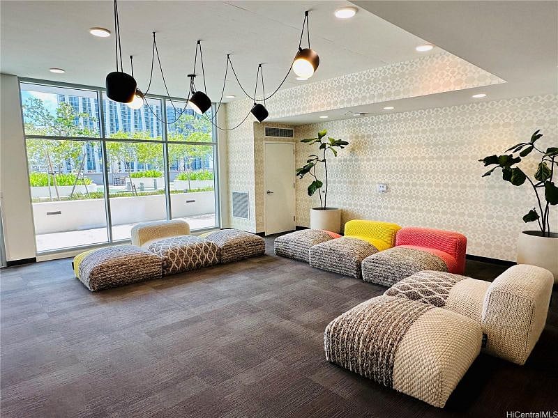 8th Floor Lounge