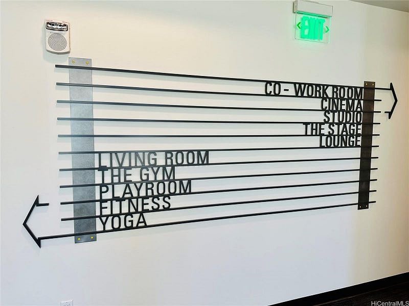 8th Floor Amenities