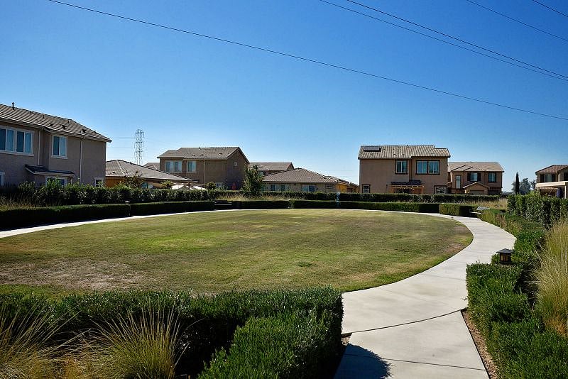 Furnished Finder property 601416_1 photo 15
