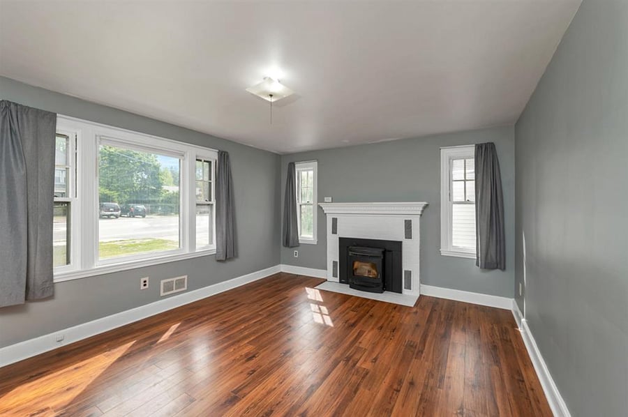 Spacious & Bright