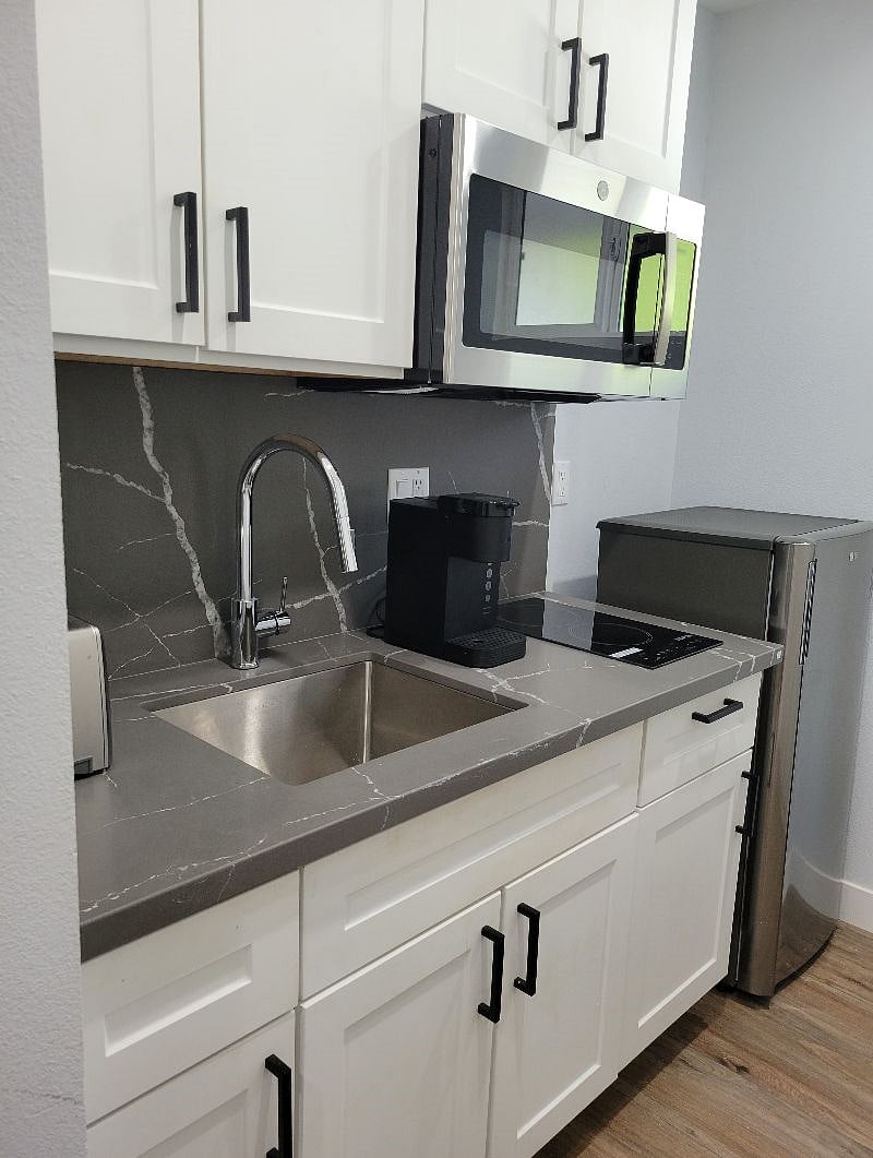 Furnished Finder property 601634_1 photo 3
