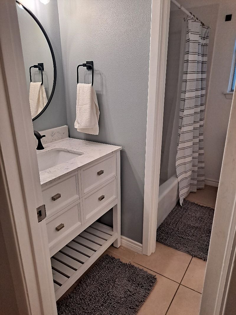 Bathroom Sink 1