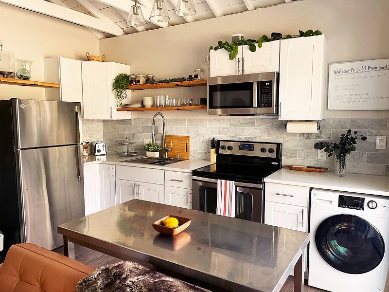 Furnished Finder property 601653_1 photo 13