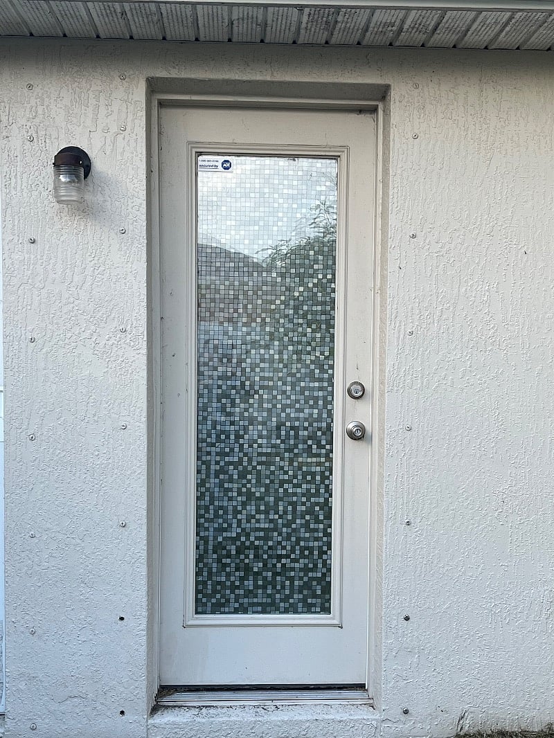 Private Entrance 