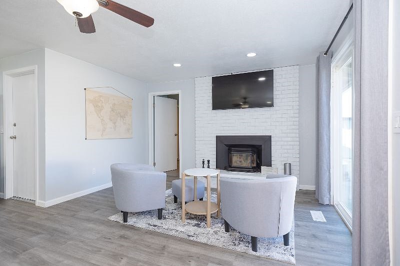 Furnished Finder property 601675_1 photo 3