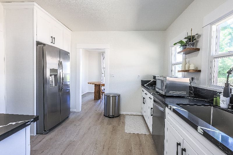 Furnished Finder property 601879_1 photo 16