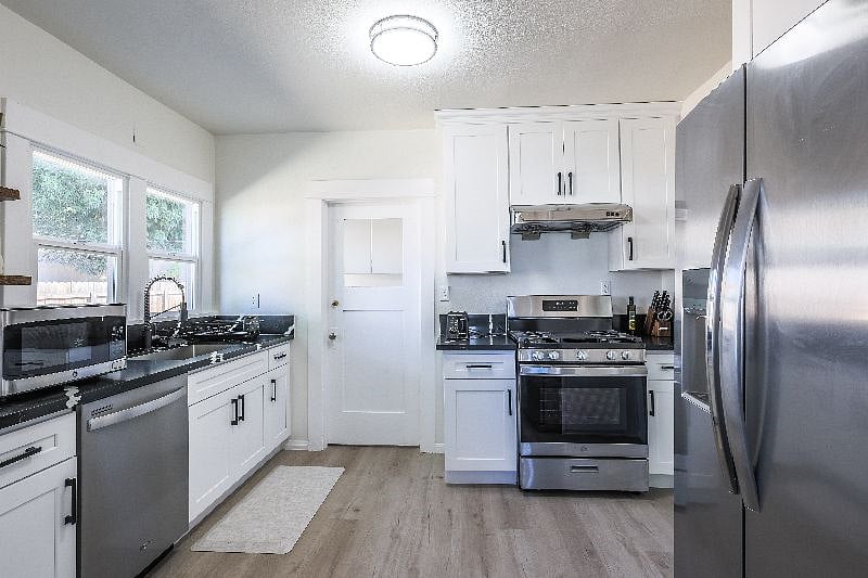 Furnished Finder property 601879_1 photo 17