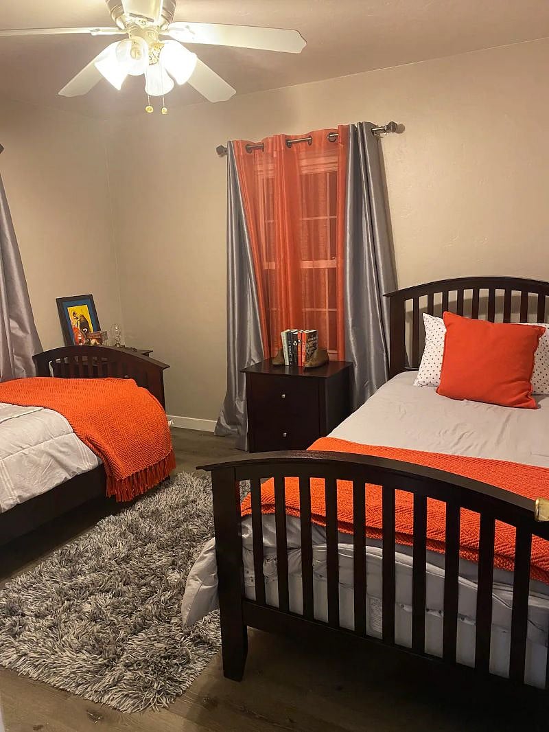 Furnished Finder property 602010_1 photo 20