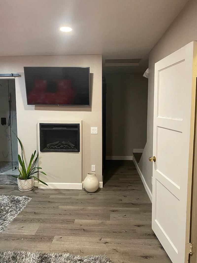 Furnished Finder property 602010_1 photo 18