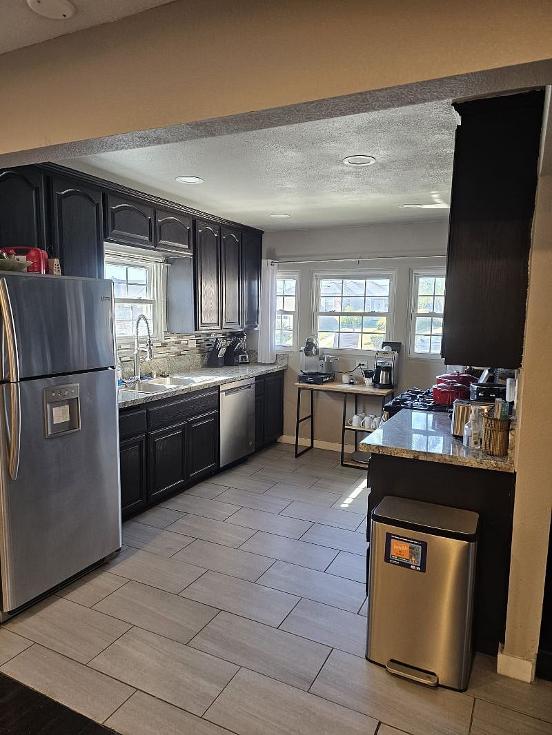 Furnished Finder property 602010_1 photo 31