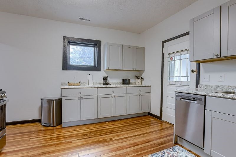 Furnished Finder property 602048_1 photo 6