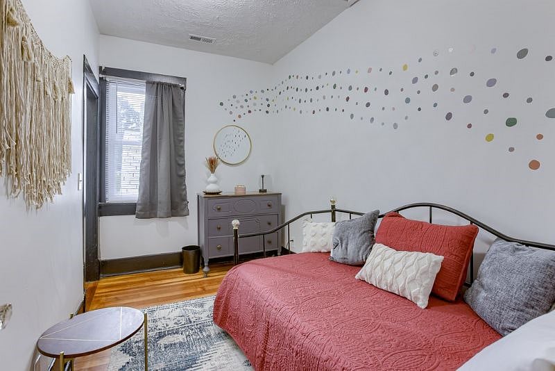 Furnished Finder property 602048_1 photo 17