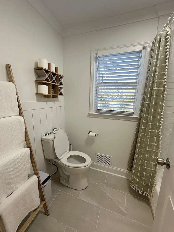 Furnished Finder property 602059_2 photo 18