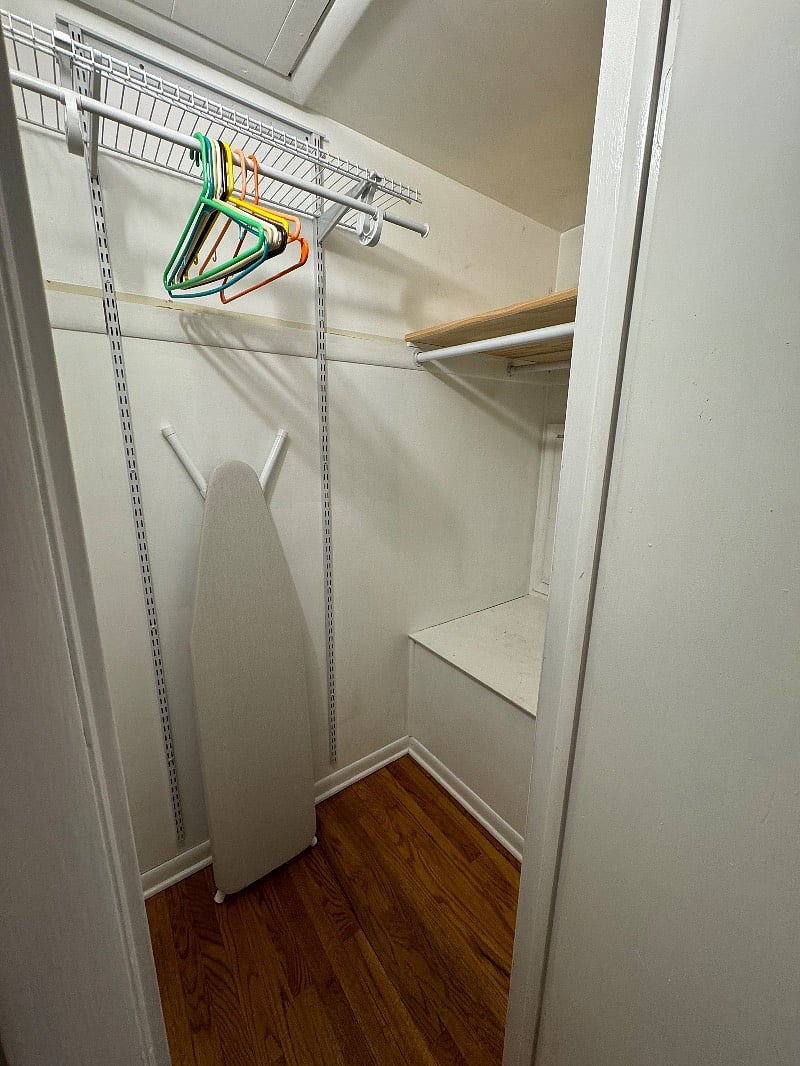 Bedroom 3 - closet