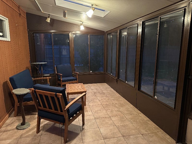 3 Seasons Room