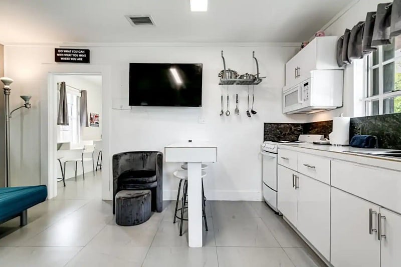 Furnished Finder property 602209_1 photo 12
